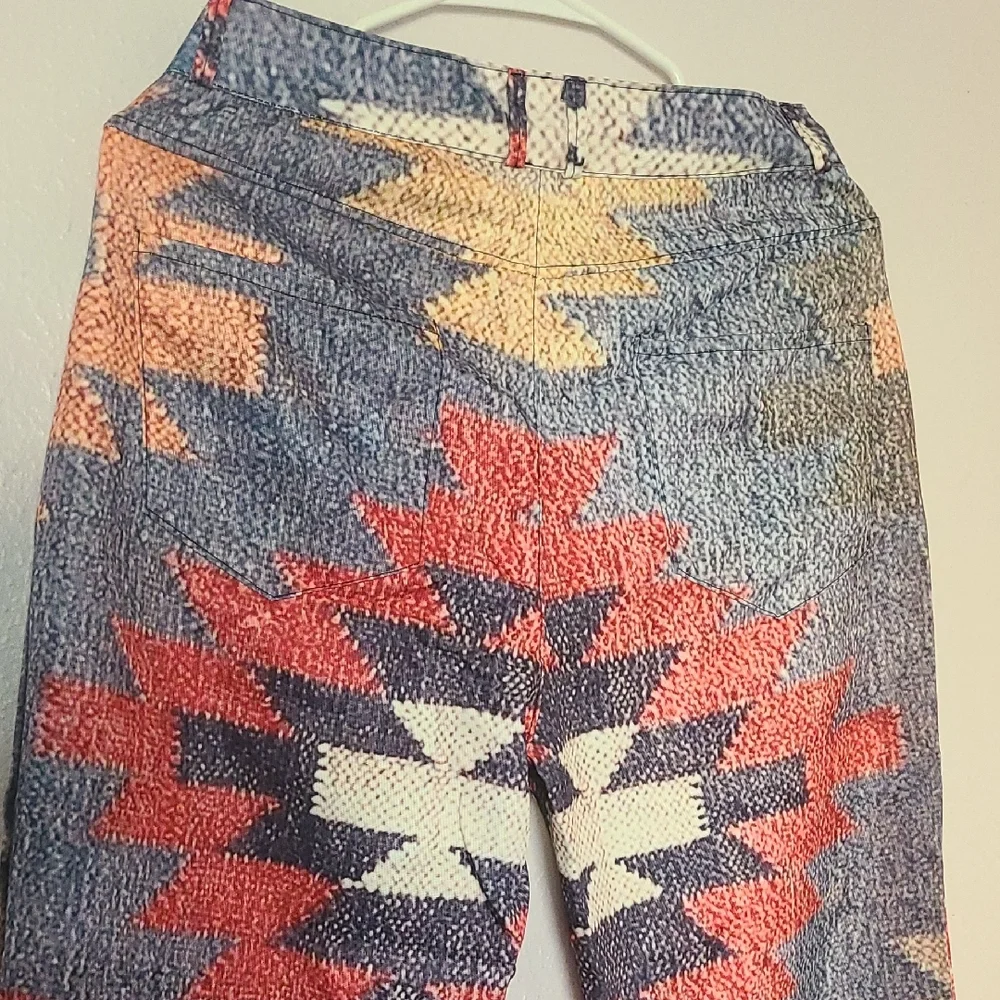 Colorful Geometric Pattern Pants - Picture 3 of 5
